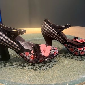 Beautiful t-strap heels. Well taken care of.